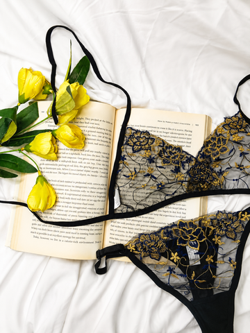 Lace Net Embrioded Lingerie, Seamless Sexy bra penty lingerie set with adjustable straps , Free Size