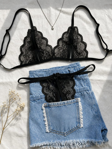 lace lingerie set with a bra and panty combo, Free Size under bust 34a . Under Weigth 50